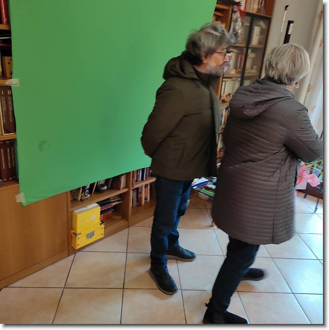 Clicca per scorrere le foto originali ingrandite